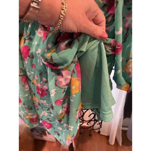 Basically Me Size MED Green Chiffon Floral Off The Shoulder Mini Cottage Fairy - Picture 6 of 8